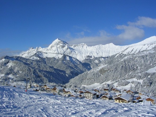 vue-panoramqieu-crest-volland-location-ski-intersport.jpg